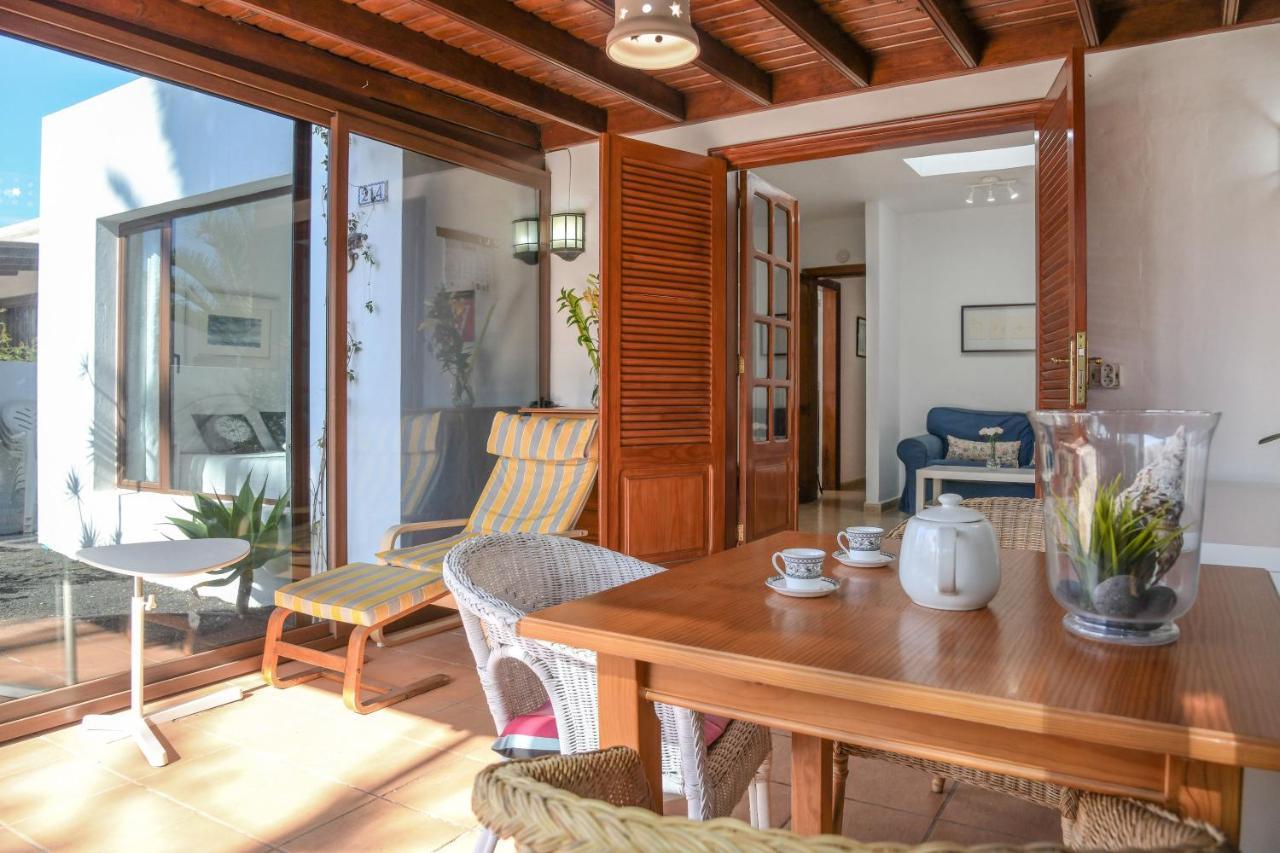 Bungalow Playa Bastian Costa Teguise Bagian luar foto