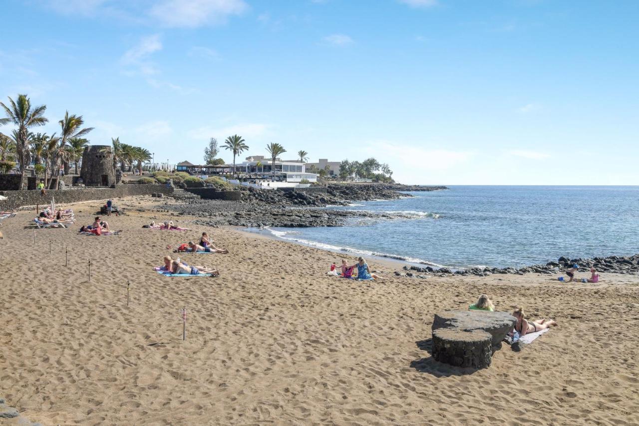 Bungalow Playa Bastian Costa Teguise Bagian luar foto